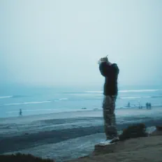 Rizzuah सुनें, म्यूज़िक वीडियो देखें, बायो पढ़ें, दौरे की तारीखें और बहुत कुछ देखें!