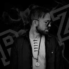 Dengarkan Crazy, tonton video musik, baca bio, lihat tanggal tur & lainnya!