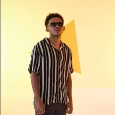 Ascolta Peso the Misfit, guarda video musicali, leggi la biografia, vedi le date del tour & altro!