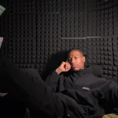 Ouça Mind0FMilo, assista a videoclipes, leia a biografia, veja as datas das turnês e mais!