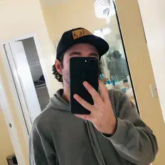 Dongu the Rat सुनें, म्यूज़िक वीडियो देखें, बायो पढ़ें, दौरे की तारीखें और बहुत कुछ देखें!