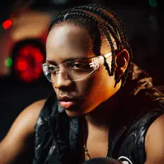 收听 Drimo Papi、观看音乐视频、阅读小传、查看巡演日期等 ！