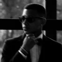 Ouça undefined, assista a videoclipes, leia a biografia, veja as datas das turnês e mais!