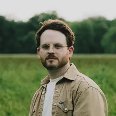 聆聽 Brandon Lane Moore、觀看音樂影片、閱讀小傳、查看巡演日期等！