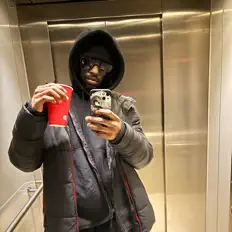 Ascolta MaybeHades, guarda video musicali, leggi la biografia, vedi le date del tour & altro!