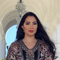 Ouve Zainab Afailal, vê vídeos de música, lê a biografia, vê as datas da digressão e muito mais!