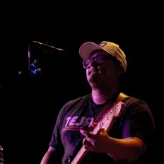 Dengarkan Henry Williams, tonton video musik, baca bio, lihat tanggal tur & lainnya!