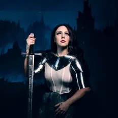 收听 Dolly Dagger、观看音乐视频、阅读小传、查看巡演日期等 ！