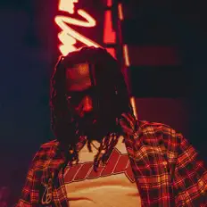 收听 MarcSoFly、观看音乐视频、阅读小传、查看巡演日期等 ！