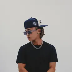 Listen to Lg-Terry, watch music videos, read bio, see tour dates & more!