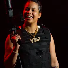 Escucha a RiyaVeli, mira videos musicales, lee su biografía, consulta las fechas de las gira y más.