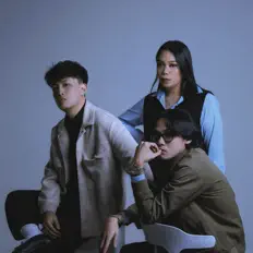 收听 shaku、观看音乐视频、阅读小传、查看巡演日期等 ！