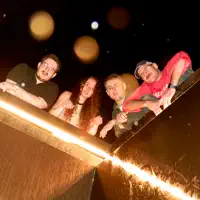 Ouça undefined, assista a videoclipes, leia a biografia, veja as datas das turnês e mais!
