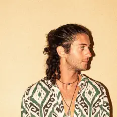 Listen to Gianni, watch music videos, read bio, see tour dates & more!