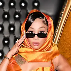 Kissie Lee: песни, клипы, биография, даты выступлений и многое другое.