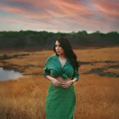 Niyati Handa을(를) 듣고, 뮤직 비디오를 보고, 약력을 읽고, 투어 일정 등을 확인하세요!