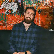 Ouve Dylan Bradley, vê vídeos de música, lê a biografia, vê as datas da digressão e muito mais!