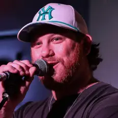 Ακούστε περιεχόμενο από Adam Corbin, παρακολουθήστε μουσικά βίντεο, διαβάστε το βιογραφικό, δείτε ημερομηνίες περιοδείας, και πολλά ακόμη!