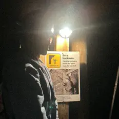 Hör dir liminal an, schau dir Musikvideos an, lies die Biografie, finde Tourdaten und mehr!