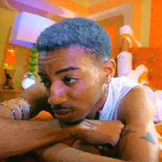 收听 Rxbyn、观看音乐视频、阅读小传、查看巡演日期等 ！