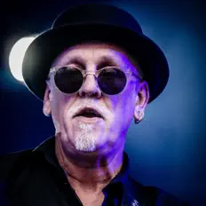 Listen to Reev Miner, watch music videos, read bio, see tour dates & more!