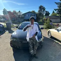 undefined सुनें, म्यूज़िक वीडियो देखें, बायो पढ़ें, दौरे की तारीखें और बहुत कुछ देखें!