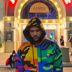 Écoutez Michael Donovan, regardez des vidéoclips, lisez la biographie, consultez les dates de tournée et plus encore !