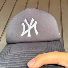 收听 KABORI、观看音乐视频、阅读小传、查看巡演日期等 ！