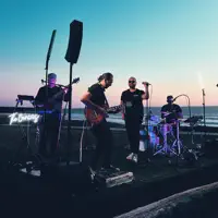 收听 undefined、观看音乐视频、阅读小传、查看巡演日期等 ！