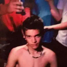 Ascolta PPRNI, guarda video musicali, leggi la biografia, vedi le date del tour & altro!