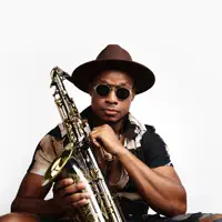 undefined을(를) 듣고, 뮤직 비디오를 보고, 약력을 읽고, 투어 일정 등을 확인하세요!