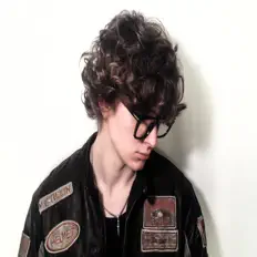 Dengarkan МОТИ, tonton video musik, baca bio, lihat tanggal tur & lainnya!
