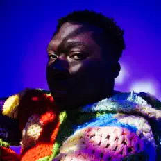 Delzz을(를) 듣고, 뮤직 비디오를 보고, 약력을 읽고, 투어 일정 등을 확인하세요!