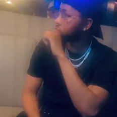 收听 C-Money、观看音乐视频、阅读小传、查看巡演日期等 ！