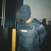 Ascolta undefined, guarda video musicali, leggi la biografia, vedi le date del tour & altro!