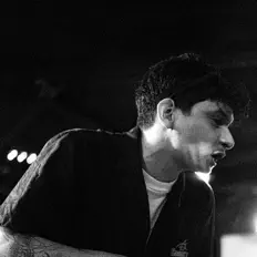 Listen to Le vrai Ozzman, watch music videos, read bio, see tour dates & more!