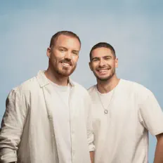 Ascolta Roulez Jeunesse, guarda video musicali, leggi la biografia, vedi le date del tour & altro!