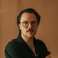 Escucha a Young Ritual, mira vídeos musicales, lee la biografía, consulta fechas de giras y mucho más.