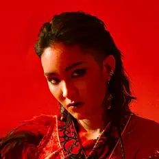 聆聽 Belle Sisoski、觀看音樂影片、閱讀小傳、查看巡演日期等！