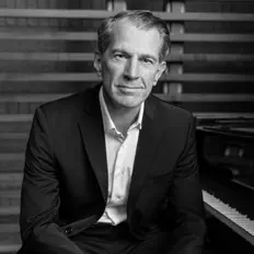 Escucha a Andrew Palmer Todd, mira vídeos musicales, lee la biografía, consulta fechas de giras y mucho más.