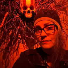 Ouve LVN LVN, vê vídeos de música, lê a biografia, vê as datas da digressão e muito mais!