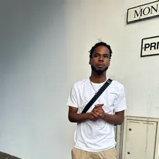 Listen to 7omoro, watch music videos, read bio, see tour dates & more!