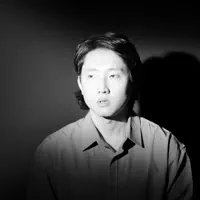 undefined을(를) 듣고, 뮤직 비디오를 보고, 약력을 읽고, 투어 일정 등을 확인하세요!