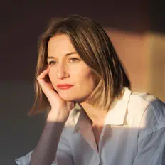 Rachel Beauregardを聴いたり、ミュージックビデオを鑑賞したり、経歴やツアー日程などを確認したりしましょう！
