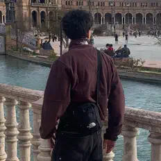 Ascolta Nek, guarda video musicali, leggi la biografia, vedi le date del tour & altro!