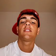 Escucha a Hattyy, mira videos musicales, lee su biografía, consulta las fechas de las gira y más.