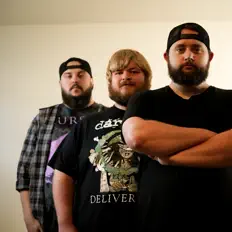 Ouve Demyze, vê vídeos de música, lê a biografia, vê as datas da digressão e muito mais!