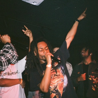 Listen to Apolloscase, watch music videos, read bio, see tour dates & more!