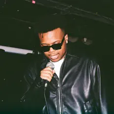 Xaurus सुनें, म्यूज़िक वीडियो देखें, बायो पढ़ें, दौरे की तारीखें और बहुत कुछ देखें!