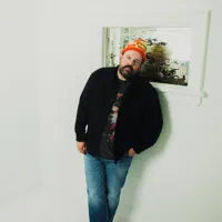 Escucha a undefined, mira videos musicales, lee su biografía, consulta las fechas de las gira y más.